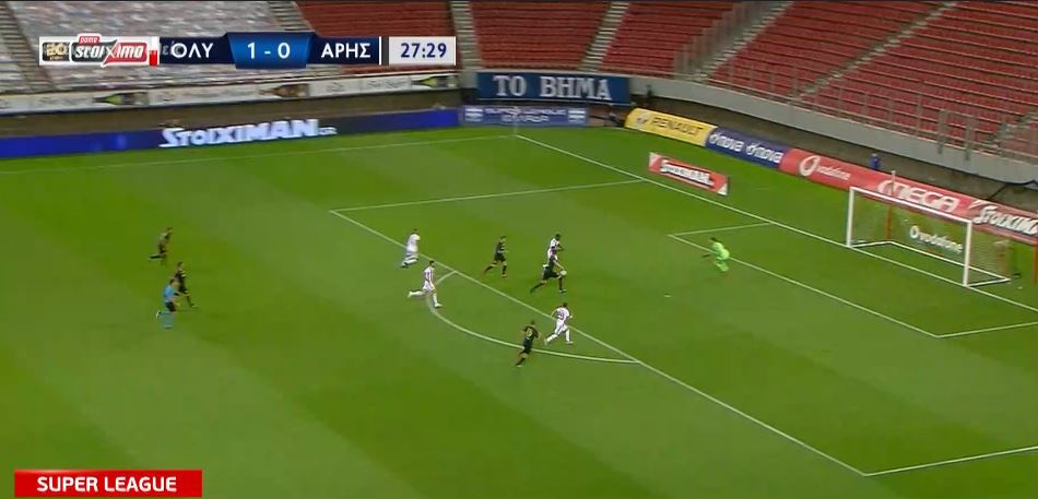 Super League: Άνετη νίκη για Ολυμπιακό, συνέχισε το αήττητο