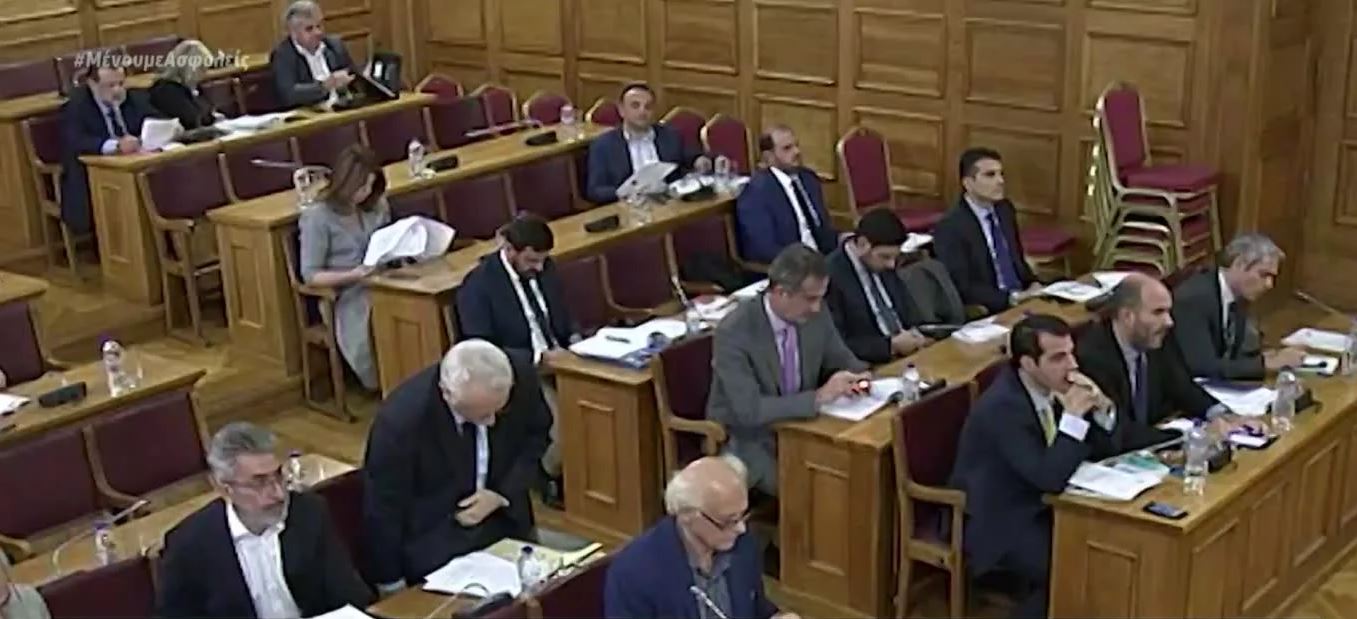 Σκληρή κόντρα κυβέρνησης – ΣΥΡΙΖΑ μετά τη συμφωνία της Novartis στις ΗΠΑ