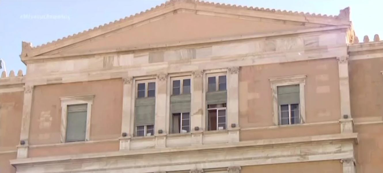 Νέα πολιτική κόντρα μετά τη δημοσιοποήση της κορωνο-λίστας των ΜΜΕ