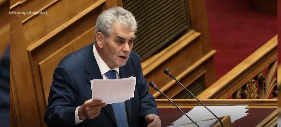 Στο Ειδικό Δικαστήριο για οκτώ αδικήματα παραπέμπεται ο Παπαγγελόπουλος