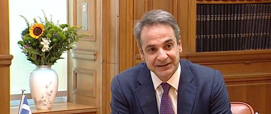 Τηλεδιάσκεψη λοιμωξιολόγων υπό τον πρωθυπουργό με Τσιόδρα