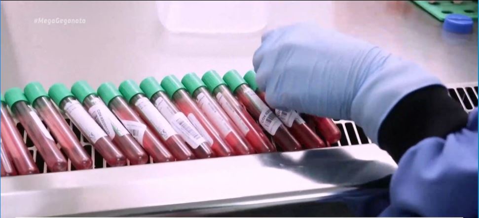 «Στοπ» στο εμβόλιο της Οξφόρδης λόγω επιπλοκών σε ασθενή