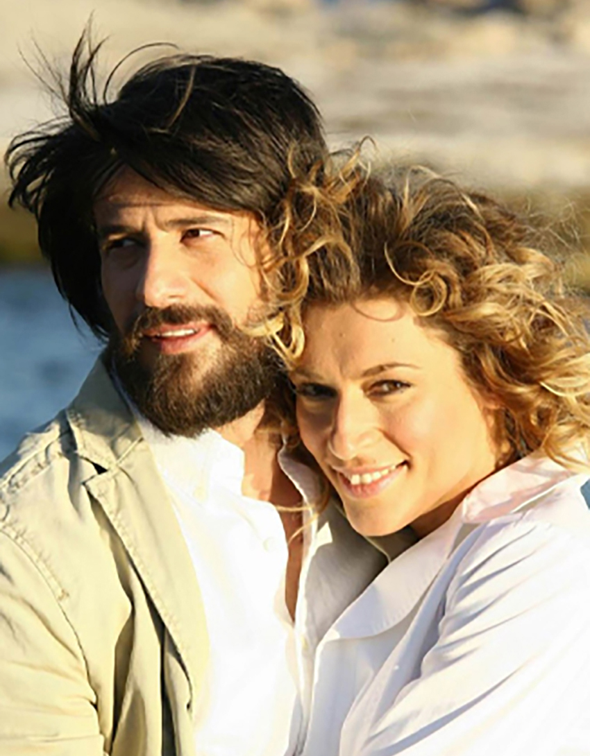 Ένας Μήνας και Κάτι