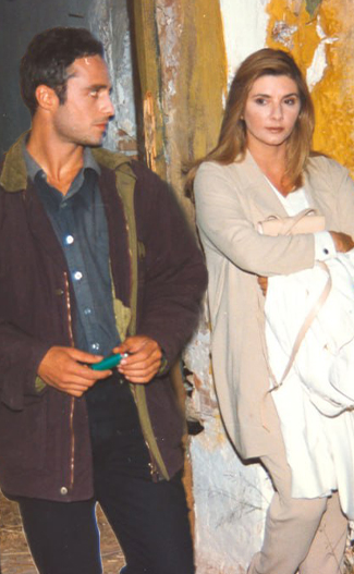 Σκιές Πάνω απο την Πόλη