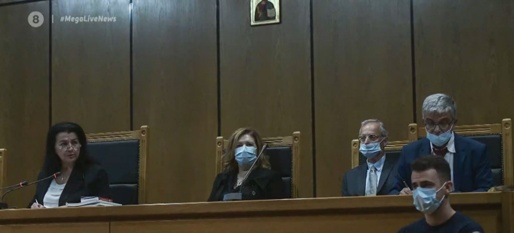 Χρυσή Αυγή: Πώς προσπαθούν να αποφύγουν τη φυλακή οι χρυσαυγίτες