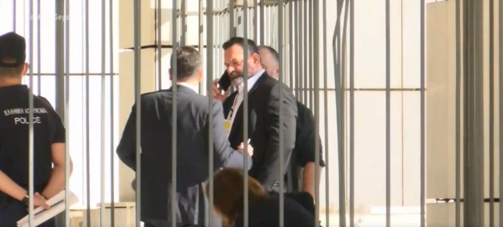 Χρυσή Αυγή: Άρση της ασυλίας και διεθνές ένταλμα σύλληψης τα επόμενα βήματα για τον Γ. Λαγό