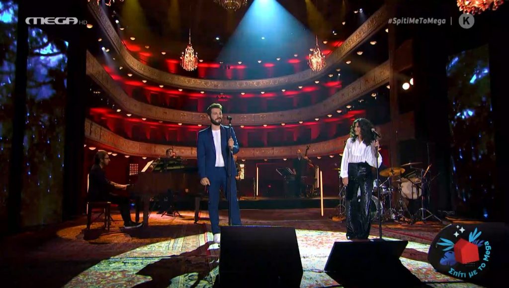 Η Ελευθερία Αρβανιτάκη τραγουδάει ντουέτο με τον Θοδωρή Βουτσικάκη το «Με το ίδιο μακό»