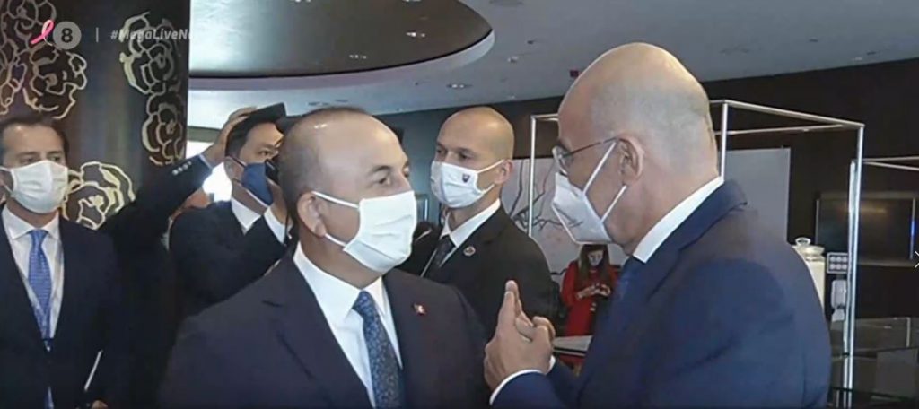 Συνάντηση Δένδια – Τσαβούσογλου στη Μπρατισλάβα – Επιμένει στις προκλήσεις η Τουρκία