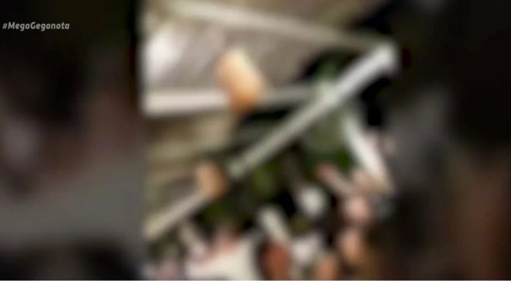 Ξέφρενο γλέντι με χορούς σε μπαρ στο Παγκράτι παρά τους περιορισμούς