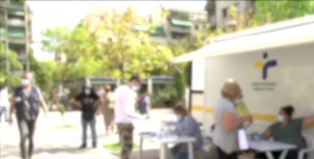 Δύο στα τρία κρούσματα εντοπίζονται στην Αττική