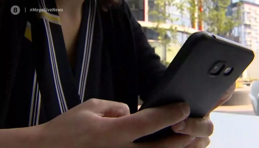 «Βόμβα» κορωνοϊού το κινητό τηλέφωνο