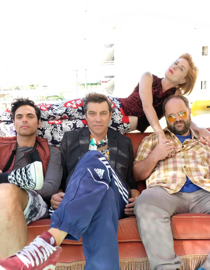 Σχεδόν Ενήλικες