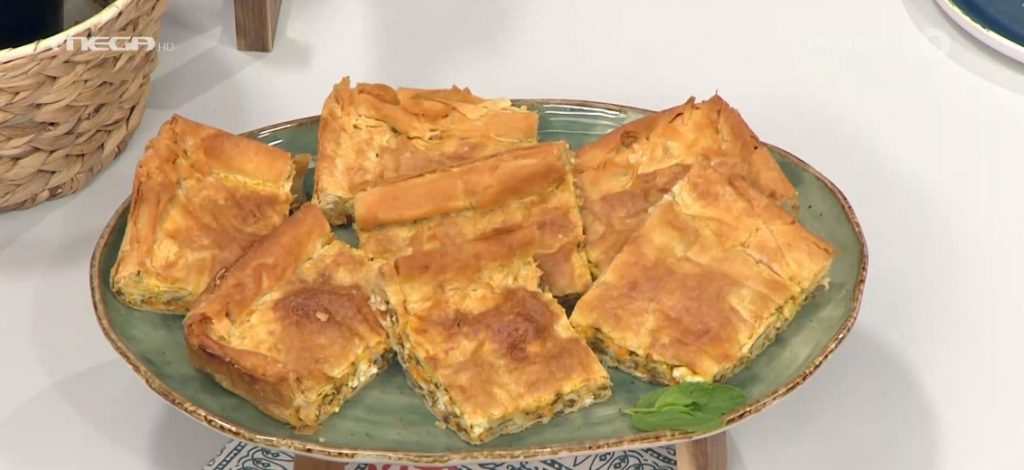 Ο Απόστολος Ρουβάς φτιάχνει νόστιμη κολοκυθόπιτα