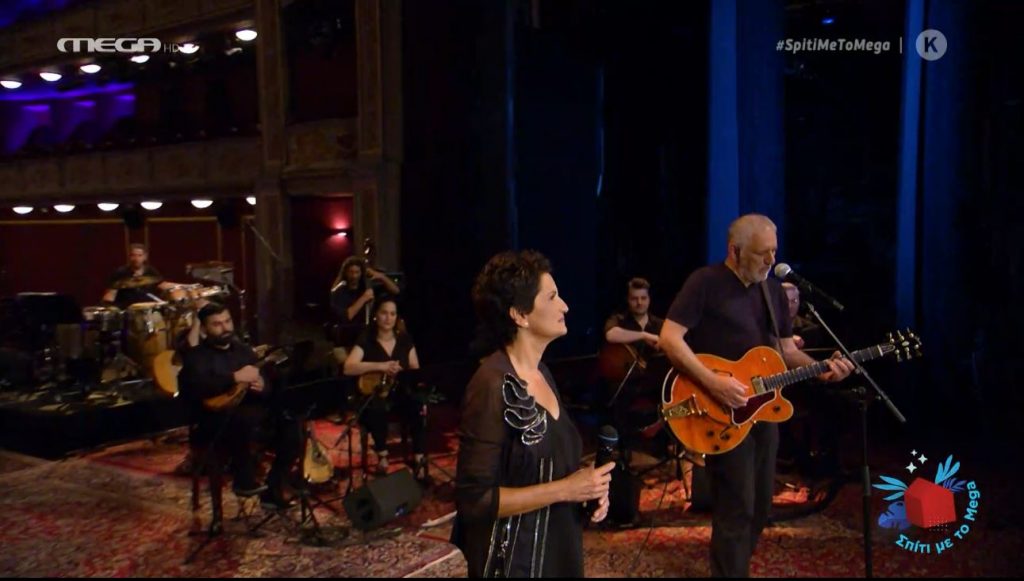 «Να με προσέχεις»: Ένα συγκινητικό ντουέτο στην σκηνή του MEGA