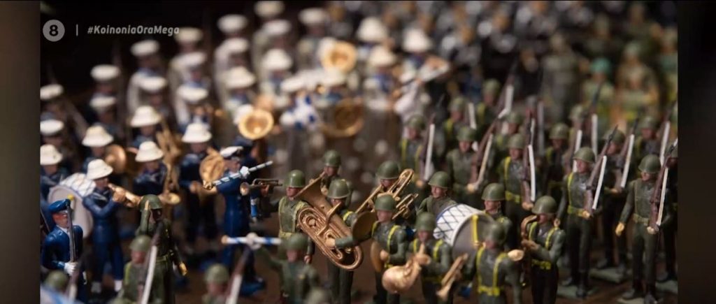 Ξάνθη: Μια διαφορετική βιτρίνα με μολυβένια στρατιωτάκια για τον εορτασμό της 28ης Οκτωβρίου