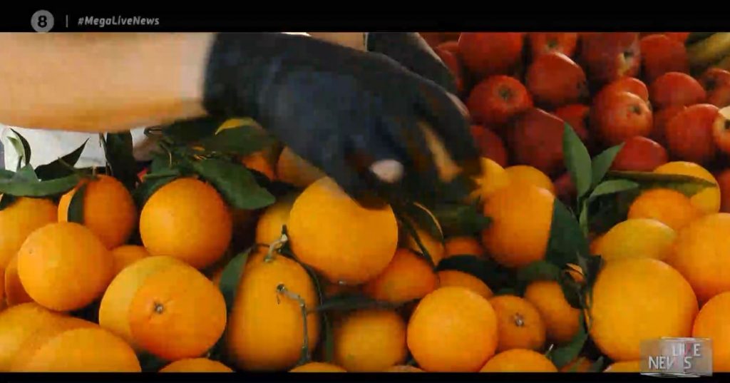 Πορτοκάλια και μπρόκολα κατά του… κορωνοϊού – Έγιναν ανάρπαστα στις λαϊκές αγορές