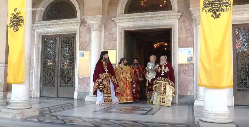 Πάτρα: Με κλειστές τις πόρτες της εκκλησίας η λειτουργία του Αγίου Ανδρέα