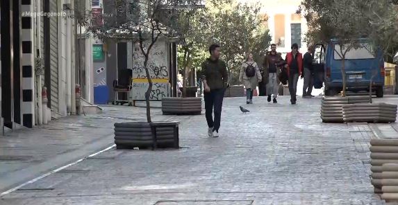 Κορωνοϊός: Στο μικροσκόπιο Αττική και Β. Ελλάδα – Η «έκρηξη» μηνυμάτων φέρνει νέα μέτρα;