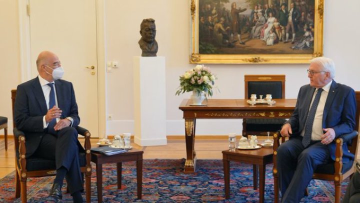 Ικανοποίηση για την επίσκεψη Δένδια στη Γερμανία