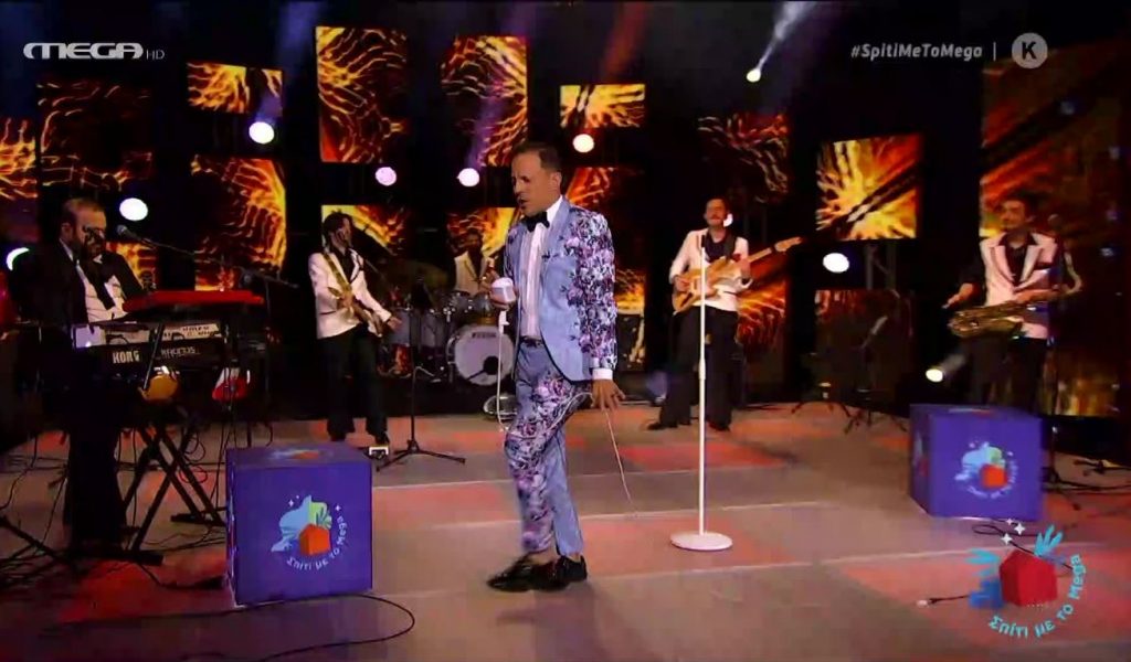 «Σπίτι με το MEGA»: O Antonis Dominos σε ξένες επιτυχίες