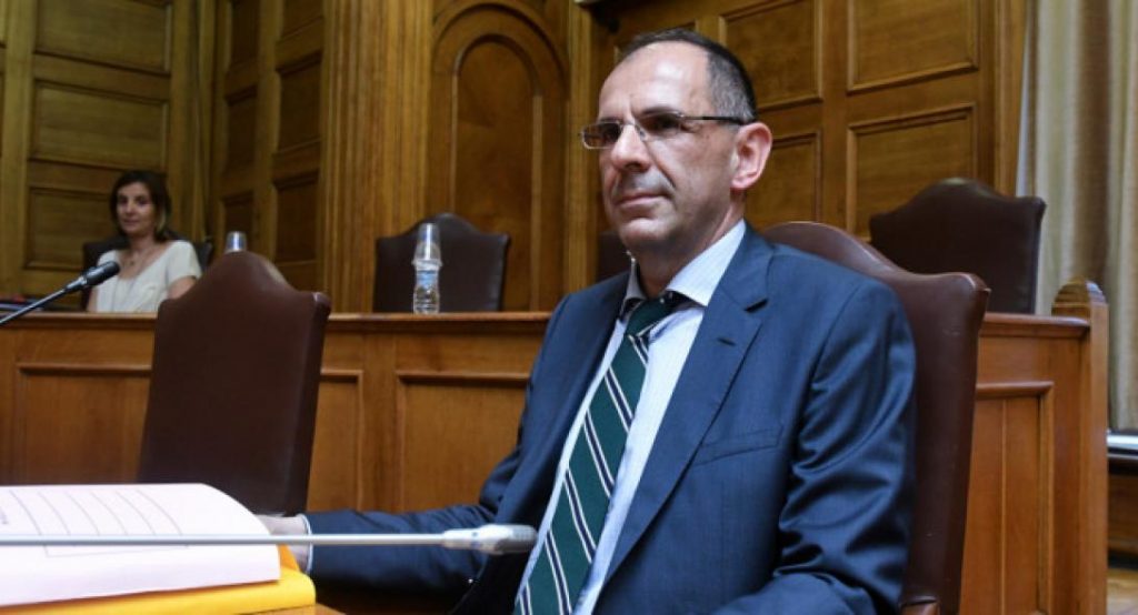 Έντονες αντιδράσεις για τη δήλωση Γεραπετρίτη για τις ΜΕΘ