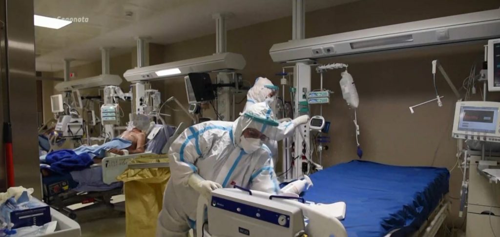 Η πανδημία «λυγίζει» το Εθνικό Σύστημα Υγείας – Μία διασωλήνωση κάθε 40 λεπτά
