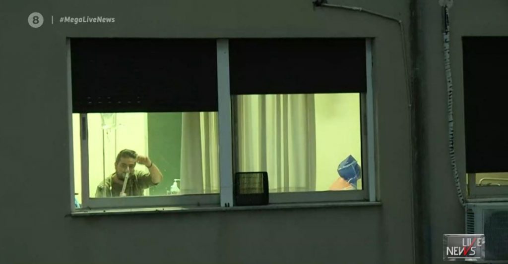 Κορωνοϊός: Νικητής ο 42χρονος που συγκίνησε στο ΑΧΕΠΑ – Το «ευχαριστώ» στο υγειονομικό προσωπικό
