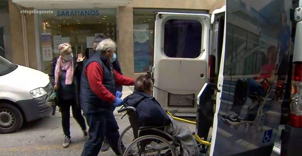 Κορωνοϊός: Σε εξέλιξη η εκκένωση των δύο ιδιωτικών κλινικών στη Θεσσαλονίκη