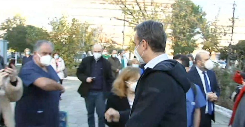 Κυριάκος Μητσοτάκης: Το «ευχαριστώ» σε ιατρικό και νοσηλευτικό προσωπικό