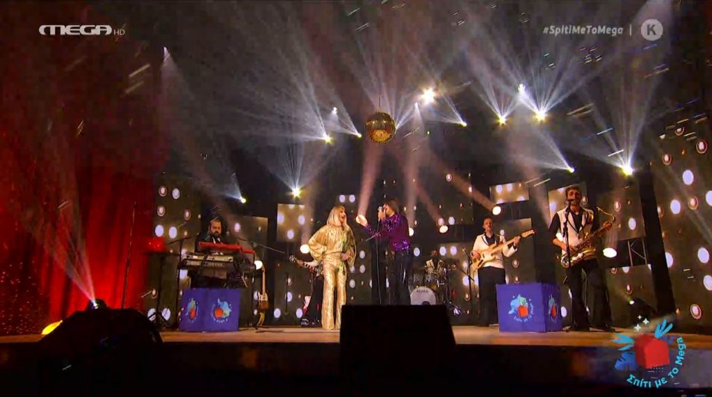 Πίσω… από τις πόρτες της μουσικής βραδιάς του Toni Sfinos