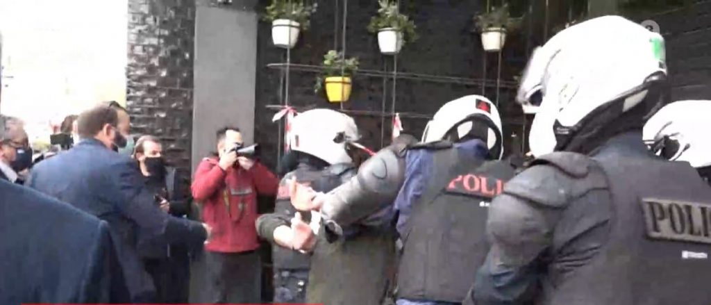 Πολυτεχνείο: «Εγκληματική» η κίνηση του ΚΚΕ λέει στο MEGA o Κωνσταντίνος Μπογδάνος