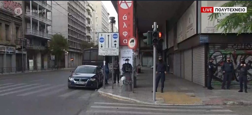 Πολυτεχνείο: Ισχυρές αστυνομικές δυνάμεις γύρω από το κτίριο