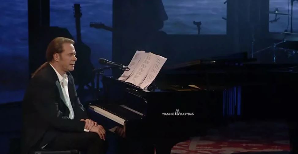 «Σπίτι με το MEGA» με τον Στέφανο Κορκολή