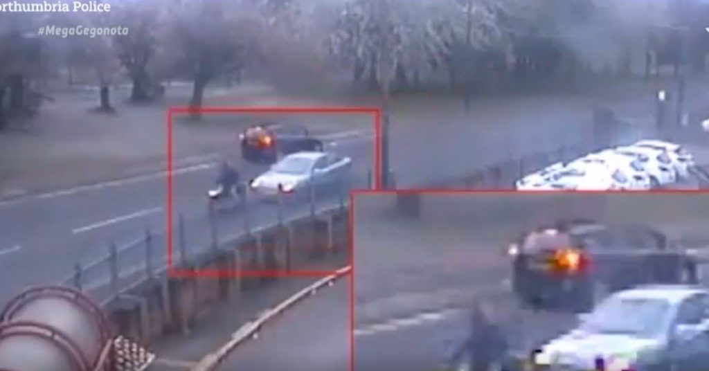 «Κινηματογραφική» καταδίωξη στη Βρετανία – Νεκρός ο ληστής που οδηγούσε μοτοσικλέτα