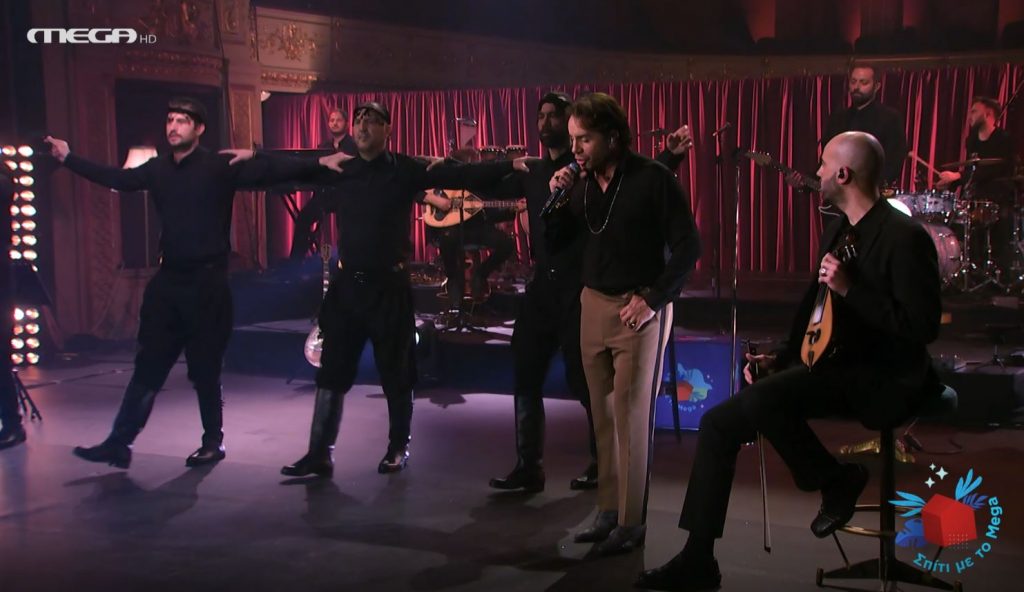 Ο Γιώργος Μαζωνάκης υμνεί την κρητική μουσική παράδοση