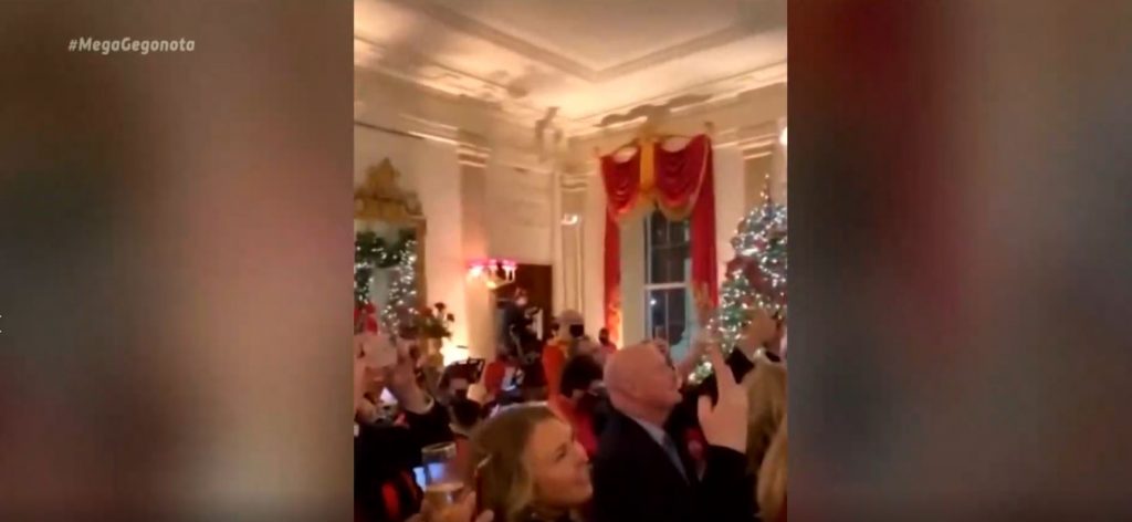 ΗΠΑ: Χωρίς μάσκες και αποστάσεις η δεξίωση του Τραμπ με την πανδημία να «μαστιγώνει» τις Ηνωμένες Πολιτείες