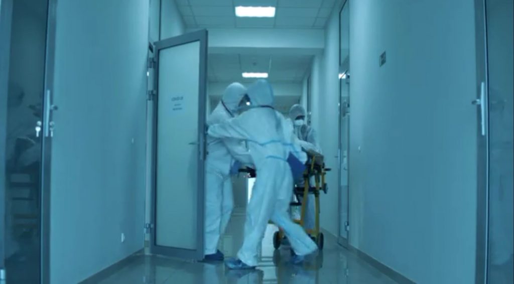 Κορωνοϊός: Η μάχη στα νοσοκομεία συνεχίζεται