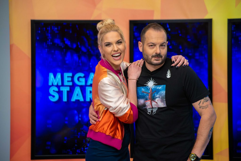 Mega Star : Σάββατο και Κυριακή με τον Light και τον Shawn Mendes