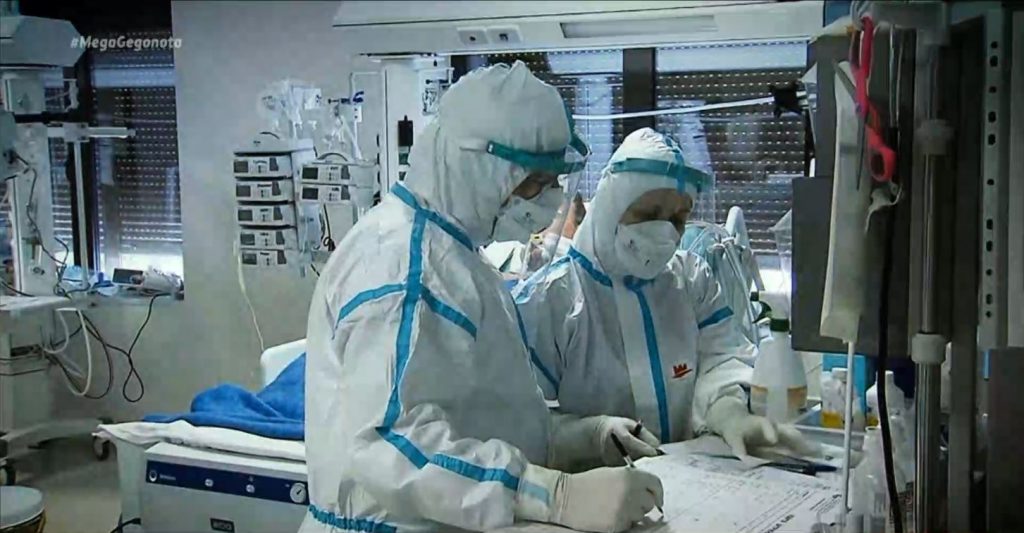 Κορωνοϊός: Στα όρια της ανθρώπινης αντοχής γιατροί & νοσηλευτές