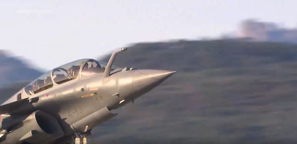Έπεσαν οι υπογραφές για την αγορά των γαλλικών Rafale