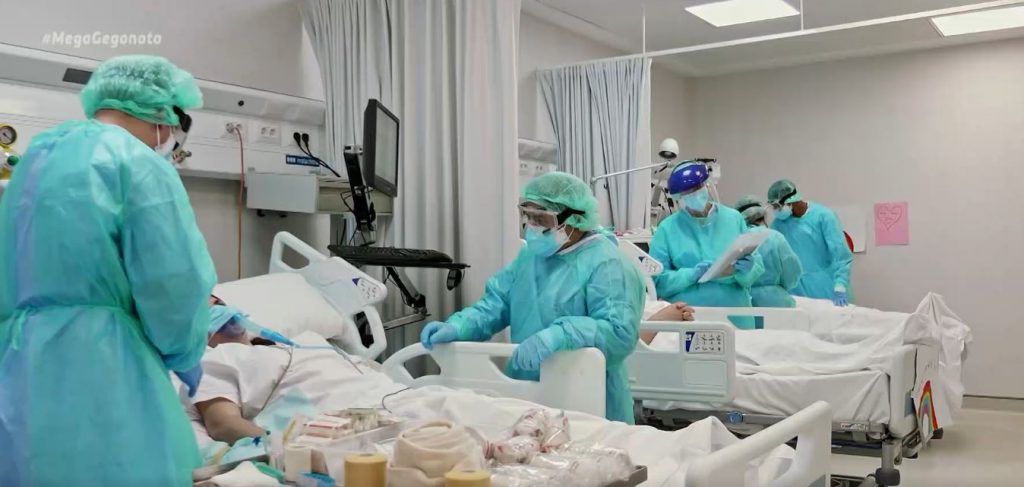 Κορωνοϊός: Υπό την απειλή του τρίτου κύματος της πανδημίας η Ελλάδα