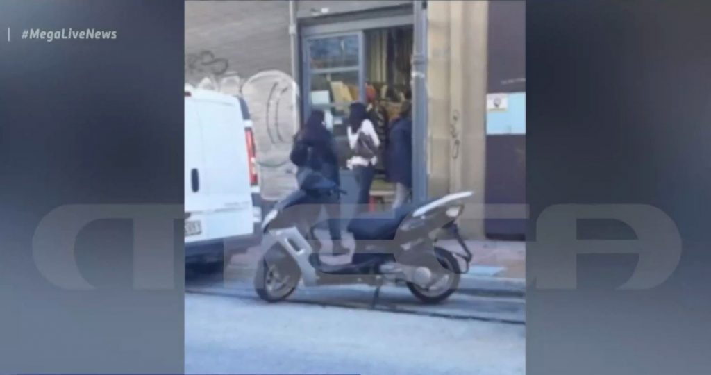 Δουλεύει παρά τις απαγορεύσεις η ελληνική… Chinatown