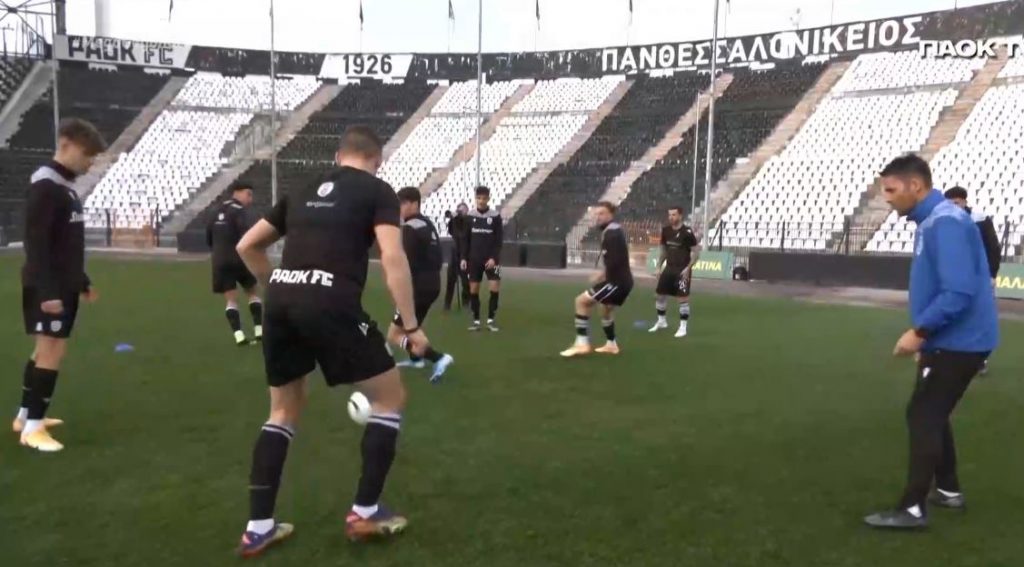 Φωνές των οπαδών στους παίκτες του ΠΑΟΚ