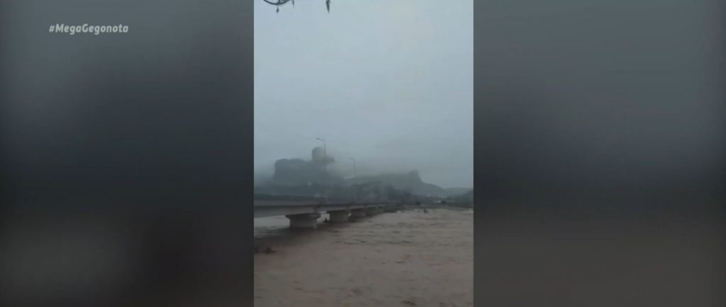 Η κακοκαιρία χτυπά διάφορες περιοχές της χώρας
