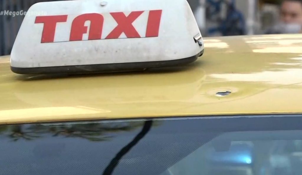Μενίδι : Σφαίρα «καρφώθηκε» σε ταξί – Γλίτωσαν από θαύμα οδηγός και επιβάτης