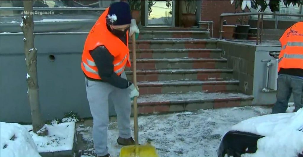 Καιρός: Σε κλοιό ψύχους η χώρα – Εντείνονται τα φαινόμενα από το βράδυ