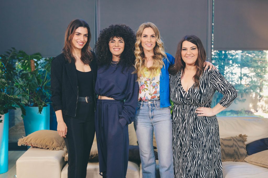 ROOMIES: Με καλεσμένες την Τόνια Σωτηροπούλου και τη Βανέσα Αδαμοπούλου