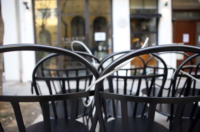 Take Away: Νέα μέτρα και πρόστιμα για παραμονή στους χώρους του καταστήματος