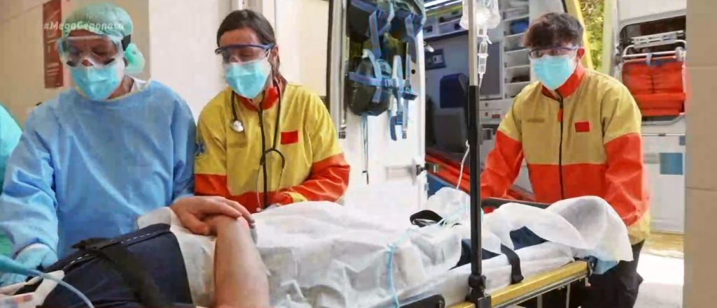 Κορωνοϊός: «Γονατίζουν» τα νοσοκομεία – Στο τραπέζι η παράταση του lockdown