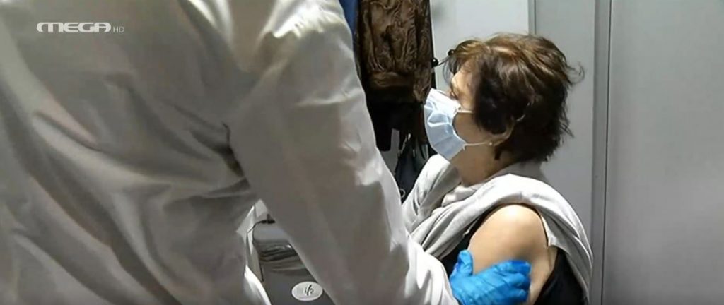 Κορωνοϊός: Στις 12 το μεσημέρι ξεκινούν οι εμβολιασμοί – Τι ισχύει για όσους έχασαν το ραντεβού τους λόγω κακοκαιρίας